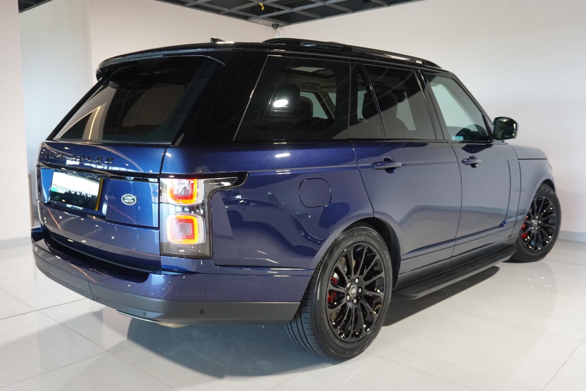 Land Rover Range Rover 2.0 P400e 12.4kWh GPF Vogue SUV 5dr Petrol Plug-in Hybrid Auto 4WD Euro 6 (s/s) (404 ps)